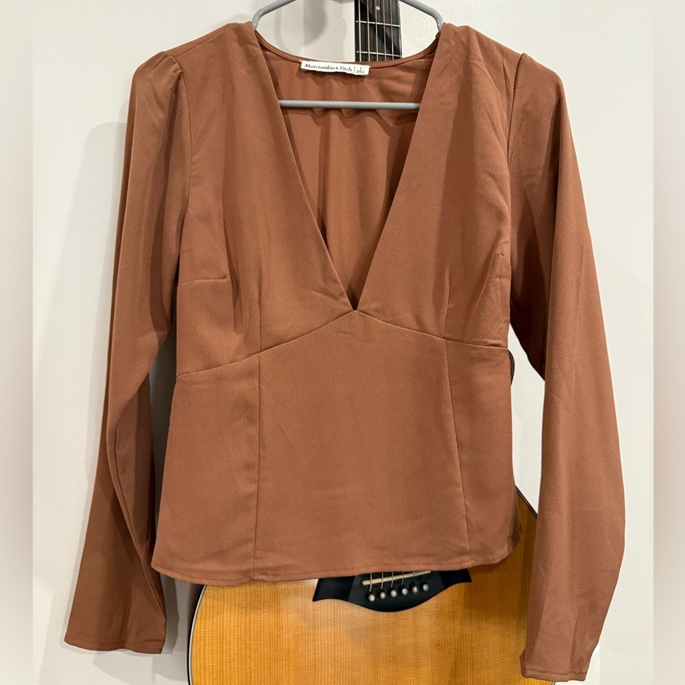 Abercrombie & Fitch Brown Fitted V-Neck Blouse